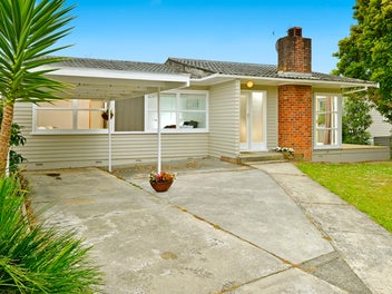 1/15 Hellyers Street, Birkdale, Auckland