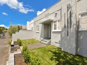 2/27 Calliope Road, Devonport, Auckland