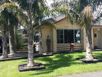 43 Blackwood Drive, Wattle Downs, Auckland