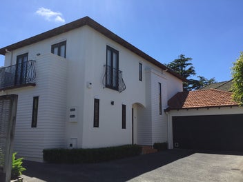12A Appleyard Crescent, Meadowbank, Auckland