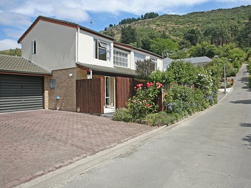 1/84 Bowenvale Avenue, Cashmere, Christchurch