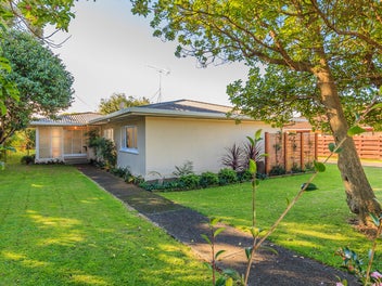 36 Kings Road, Panmure, Auckland