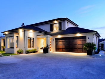 18 St Andrews Way, Albany, Auckland