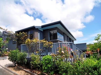 1 Greenwood Place, Richmond