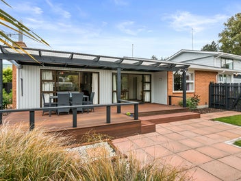 240 Lake Terrace Road, Shirley, Christchurch