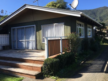 46 Beach Road, Waikawa, Picton