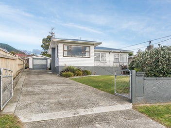 42 Kaitawa Crescent, Paraparaumu, Paraparaumu