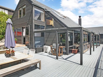 1 Indira Place, Khandallah, Wellington