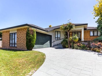 13 De Havilland Drive, Goodwood Heights, Auckland