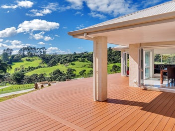 66 Manuka Grove, Helensville, Helensville