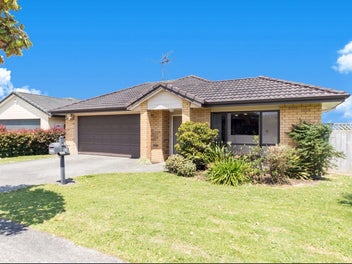 5 Sonterra Close, Randwick Park, Auckland