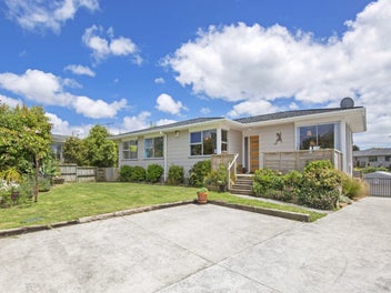 13 Lynley Place, Pakuranga Heights, Auckland