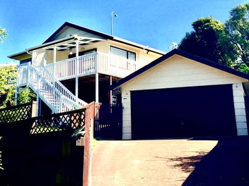 12 Flamingo Court, Goodwood Heights, Auckland