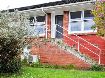 3/53 Merani Street, Belmont, Auckland