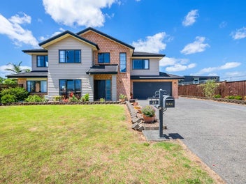 27 Scotsmoor Drive, Wattle Downs, Auckland