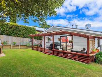 1/46 Ngataringa Road, Devonport, Auckland