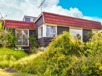 81 Castor Bay Road, Castor Bay, Auckland