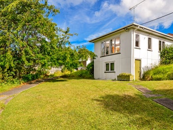 83 Castor Bay Road, Castor Bay, Auckland