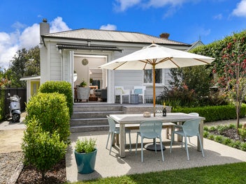 11 Palmerston Road, Birkenhead, Auckland
