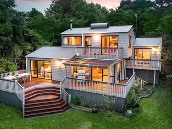 39 Turanga Road, Henderson Valley, Auckland