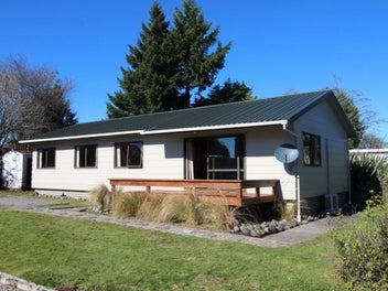 32 Mackenzie Street, National Park