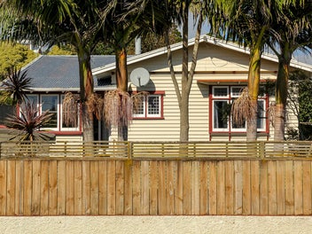 100 Lemon Street, New Plymouth, New Plymouth