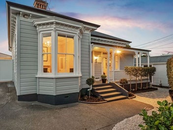 2/142 Grey Street, Onehunga, Auckland