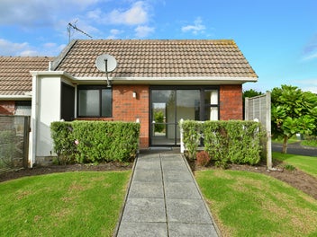 1 Fantail Court, Orewa, Orewa