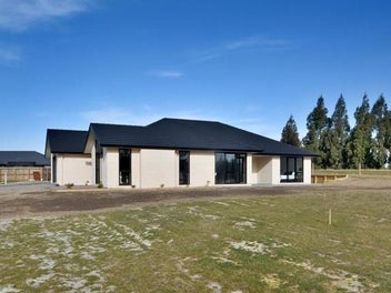 5 Tate Crescent, Green Island, Dunedin