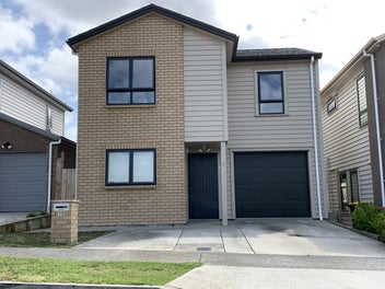 30 Tutuwhatu Crescent, Weymouth, Auckland