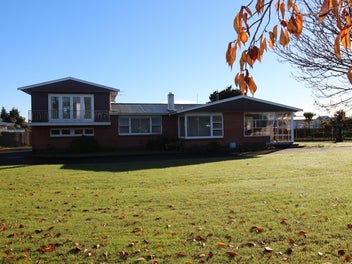 6 High Street, Bulls, Bulls