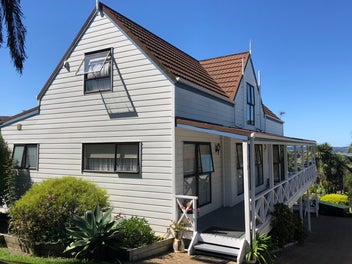 15 Flagstaff Place, Massey, Auckland