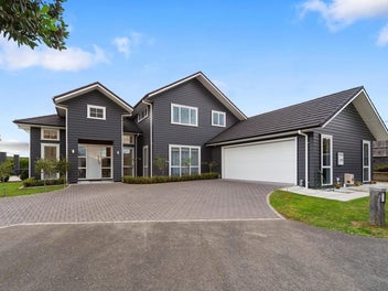 7 The Rocks, Flagstaff, Hamilton