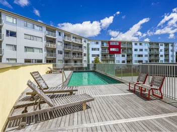 B 209/130 Anzac Street, Takapuna, Auckland