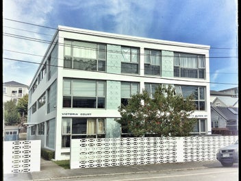 8/4 Queen Street, Mount Victoria, Wellington