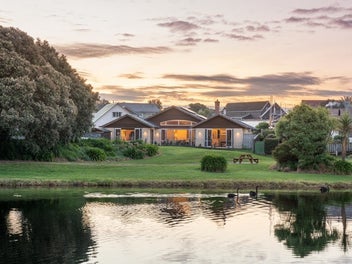 196 Tutere Street, Waikanae Beach, Waikanae