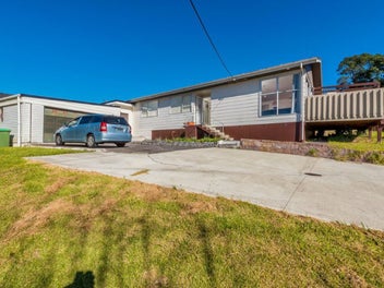 2 Doone Place, Massey, Auckland