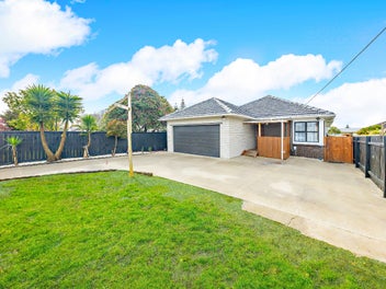 5 Lloyd Avenue, Papatoetoe, Auckland