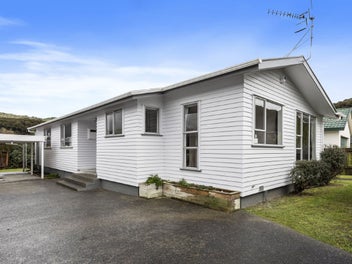 11 Karamea Grove, Wainuiomata, Lower Hutt