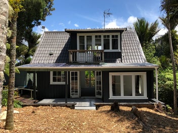 33 Tainui Road, Titirangi, Auckland