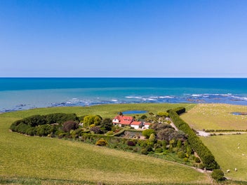 964 Waianakarua Road, Herbert