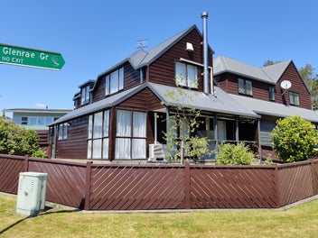 69A Sunbrae Drive, Silverstream, Upper Hutt