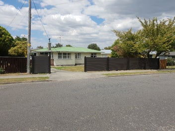 38 Watt Street, Featherston