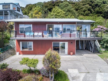 35 Kingfisher Road, Takamatua, Takamatua