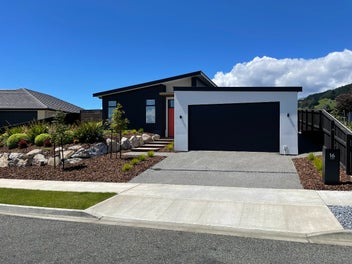 16 Travers Avenue, Richmond