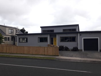 81 Fyvie Avenue, Tawa, Wellington