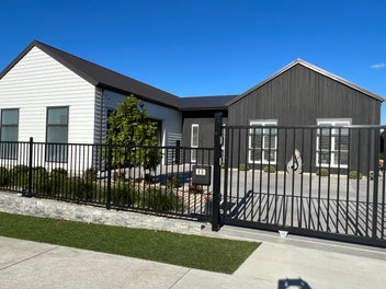 80 Riverhead Point Drive, Riverhead, Riverhead