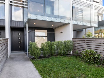 40 Memorial Park Lane, Hobsonville, Auckland