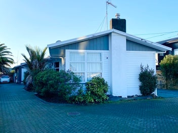 1/54 May Street, Hamilton East, Hamilton