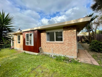 16 Munroe Road, Ranui, Auckland